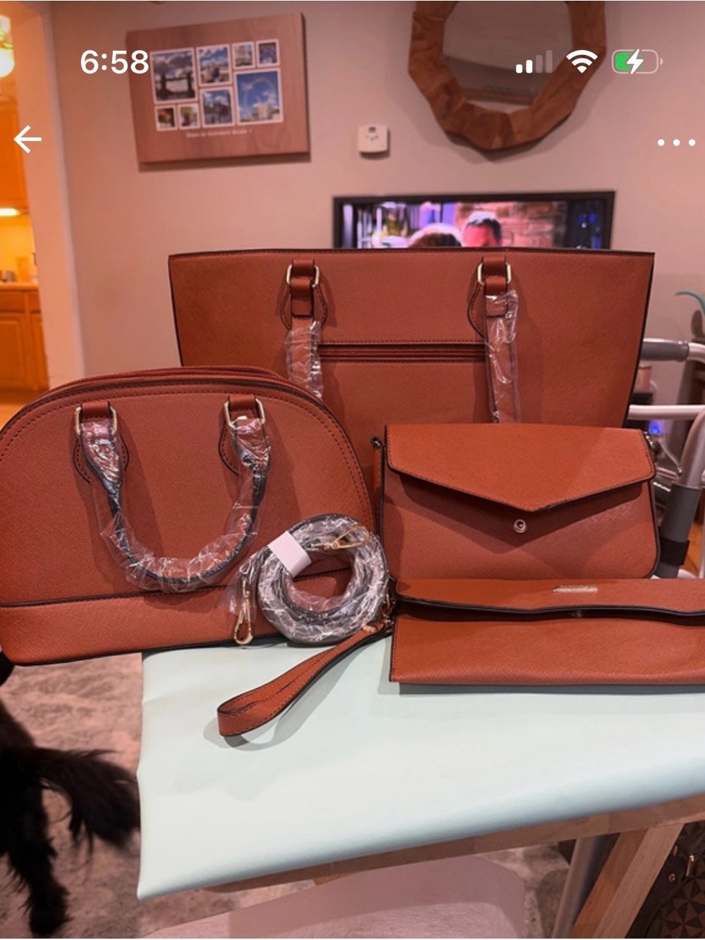 Classic Women's 4-Piece Tan Handbag Set